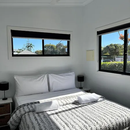 Club Byron Accommodation Byron Bay Exterior photo